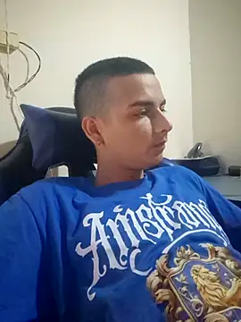 Snapshot of nino_oregano chatting on July 8, 1:48 pm nino oregano online show from July 8, 1:48 pm