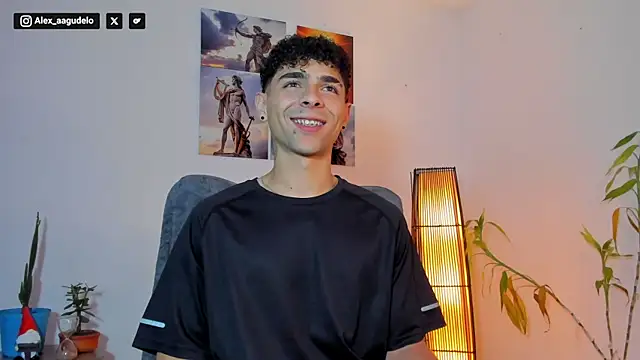 Snapshot of Alex_zt7 chatting on July 6, 4:20 pm Alex zt7 online show from July 6, 4:20 pm
