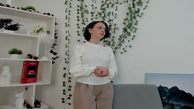 Snapshot of GraceFoderaro chatting on April 9, 5:40 am GraceFoderaro online show from April 9, 5:40 am