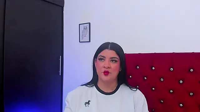 Snapshot of Katty_West chatting on May 26, 7:43 pm Katty West online show from May 26, 7:43 pm