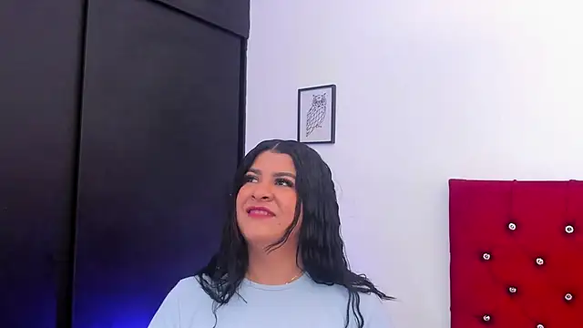 Snapshot of Katty_West chatting on June 4, 8:15 pm Katty West online show from June 4, 8:15 pm