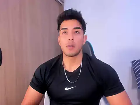 alangreek1 online show from May 4, 11:12 pm