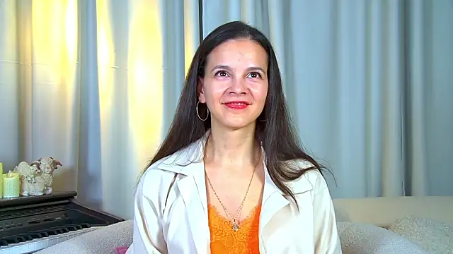 LeonaLane online show from April 25, 6:27 am
