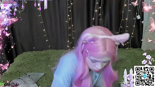 MisaRisaChan online show from April 12, 6:40 am