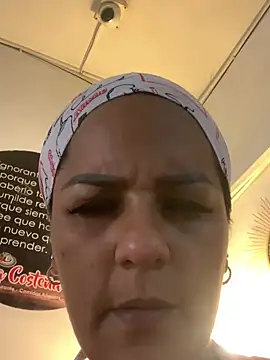 Snapshot of tyraba chatting on April 10, 4:23 pm tyraba online show from April 10, 4:23 pm