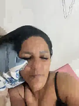 Snapshot of tyraba chatting on May 22, 2:40 am tyraba online show from May 22, 2:40 am