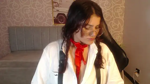 Snapshot of Scarlett_jhonson_ch chatting on April 17, 8:01 pm Scarlett jhonson ch online show from April 17, 8:01 pm