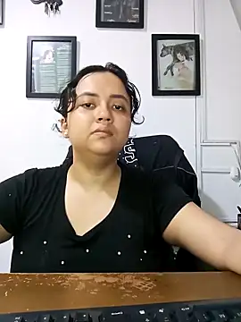Snapshot of Cassle_ibarra_x chatting on April 16, 3:24 pm Cassle ibarra x online show from April 16, 3:24 pm