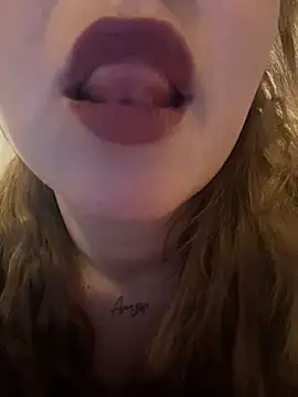 LaRubiaCalda online show from April 23, 1:02 pm