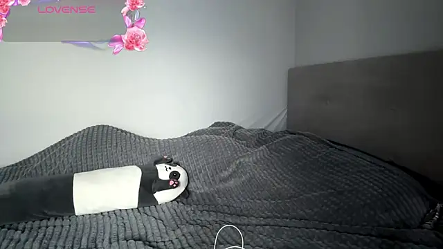 Thyeiysyla online show from April 11, 2:16 am