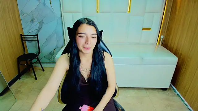Snapshot of Samantha_petite_tf chatting on May 2, 3:11 am Samantha petite tf online show from May 2, 3:11 am