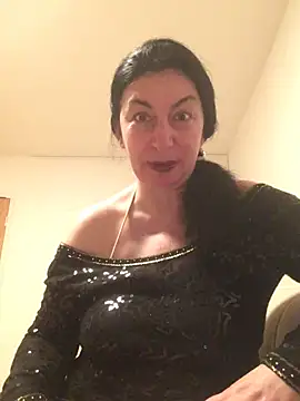 Snapshot of Lizzaa80 chatting on May 11, 9:01 pm Lizzaa80 online show from May 11, 9:01 pm