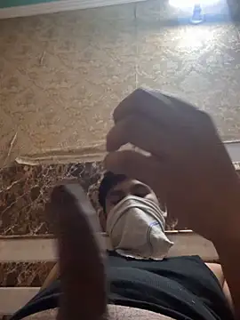 Badbuddy00 online show from April 12, 8:08 am