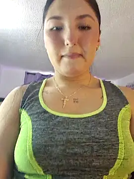 Snapshot of Celestee_21 chatting on May 22, 8:58 pm Celestee 21 online show from May 22, 8:58 pm