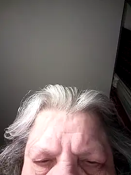 Snapshot of MartaMia68 chatting on April 15, 7:58 pm MartaMia68 online show from April 15, 7:58 pm