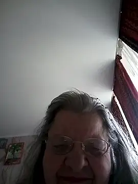 Snapshot of MartaMia68 chatting on April 23, 5:30 am MartaMia68 online show from April 23, 5:30 am