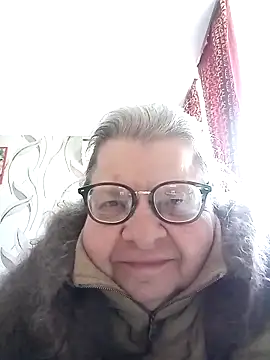 Snapshot of MartaMia68 chatting on April 23, 1:02 pm MartaMia68 online show from April 23, 1:02 pm