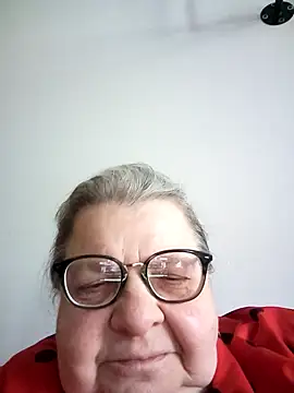 Snapshot of MartaMia68 chatting on April 30, 7:58 am MartaMia68 online show from April 30, 7:58 am