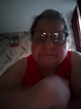 Snapshot of MartaMia68 chatting on May 4, 5:20 pm MartaMia68 online show from May 4, 5:20 pm