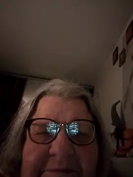 Snapshot of MartaMia68 chatting on May 10, 6:02 pm MartaMia68 online show from May 10, 6:02 pm