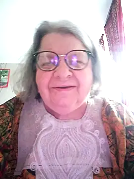 Snapshot of MartaMia68 chatting on May 17, 4:03 pm MartaMia68 online show from May 17, 4:03 pm