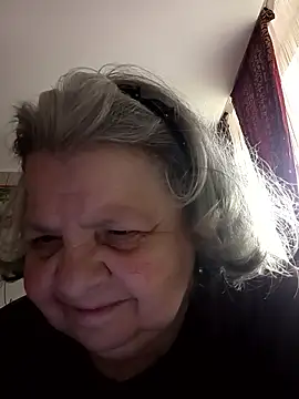 Snapshot of MartaMia68 chatting on May 26, 9:05 am MartaMia68 online show from May 26, 9:05 am