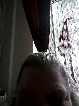 Snapshot of MartaMia68 chatting on May 27, 6:32 am MartaMia68 online show from May 27, 6:32 am