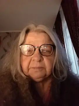 Snapshot of MartaMia68 chatting on May 31, 6:09 pm MartaMia68 online show from May 31, 6:09 pm