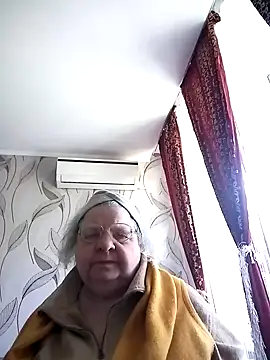 Snapshot of MartaMia68 chatting on June 2, 8:16 am MartaMia68 online show from June 2, 8:16 am