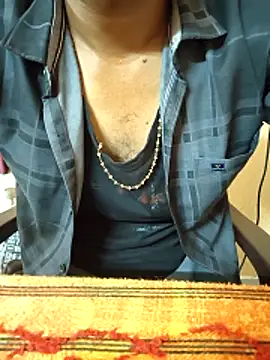 Snapshot of bullhottamil chatting on April 19, 4:17 pm bullhottamil online show from April 19, 4:17 pm