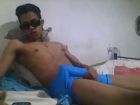 Lexuss69 online show from May 4, 3:02 am