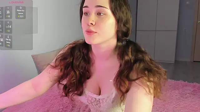 Snapshot of ChloeBlisss chatting on July 14, 11:49 am ChloeBlisss online show from July 14, 11:49 am