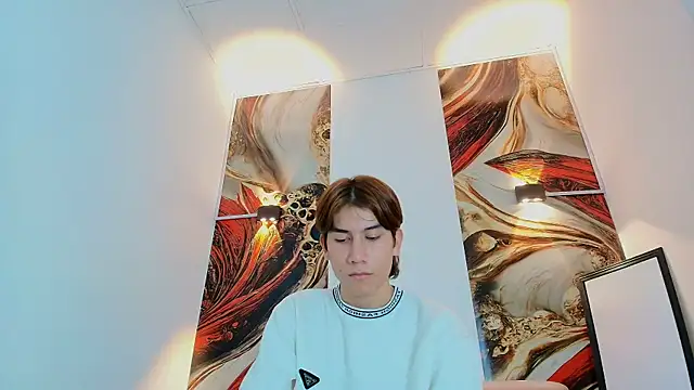 Snapshot of RAPHAEL_NYON1 chatting on May 26, 3:57 am RAPHAEL NYON1 online show from May 26, 3:57 am