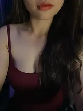 Snapshot of mayha11 chatting on July 8, 12:59 am mayha11 online show from July 8, 12:59 am