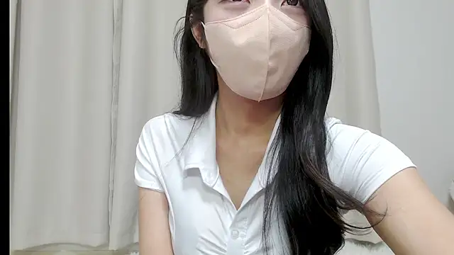 Snapshot of RIN_RIN__ chatting on August 2, 12:47 pm RIN RIN online show from August 2, 12:47 pm