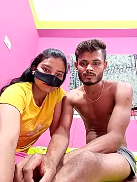 Hot-Couple4 online show from April 13, 6:02 pm