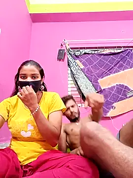Hot-Couple4 online show from April 21, 5:17 pm
