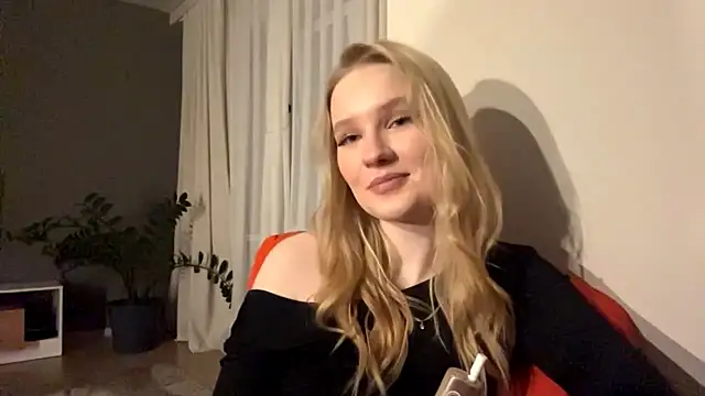 Snapshot of PlasaRima chatting on April 25, 1:41 pm PlasaRima online show from April 25, 1:41 pm