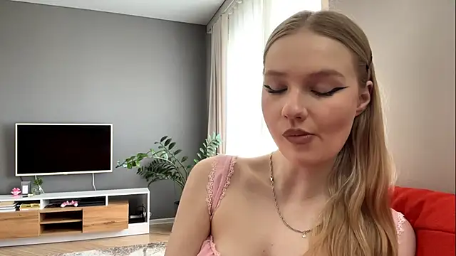 Snapshot of PlasaRima chatting on May 13, 4:10 am PlasaRima online show from May 13, 4:10 am