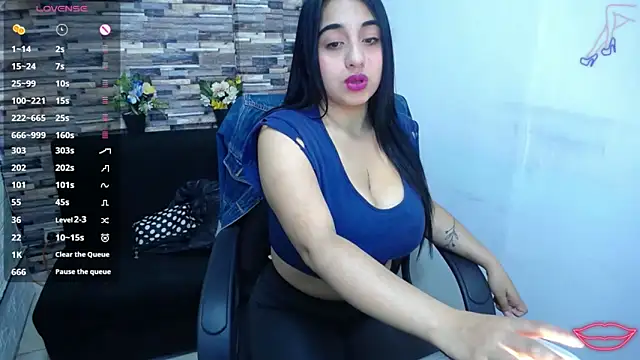 Snapshot of miaboobss chatting on May 24, 12:43 pm miaboobss online show from May 24, 12:43 pm