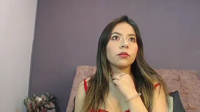 Snapshot of SalomeMartinez_ chatting on May 20, 2:34 pm SalomeMartinez online show from May 20, 2:34 pm