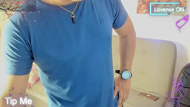 Snapshot of Dynamo_5 chatting on April 11, 5:39 pm Dynamo 5 online show from April 11, 5:39 pm