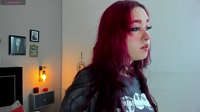 Snapshot of Leah_cherry chatting on June 16, 8:22 pm Leah cherry online show from June 16, 8:22 pm