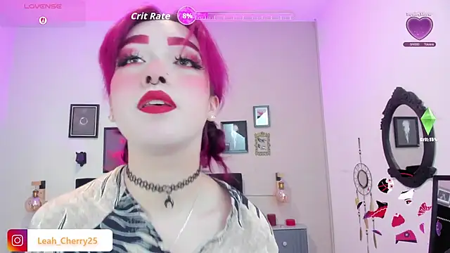 Snapshot of Leah_cherry chatting on June 23, 9:57 pm Leah cherry online show from June 23, 9:57 pm