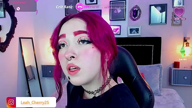 Snapshot of Leah_cherry chatting on July 2, 10:05 pm Leah cherry online show from July 2, 10:05 pm