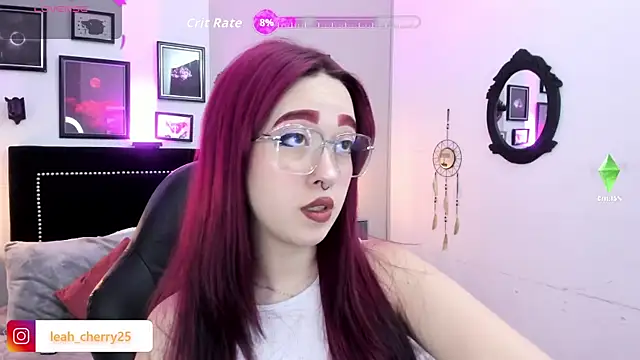 Snapshot of Leah_cherry chatting on July 15, 9:09 pm Leah cherry online show from July 15, 9:09 pm