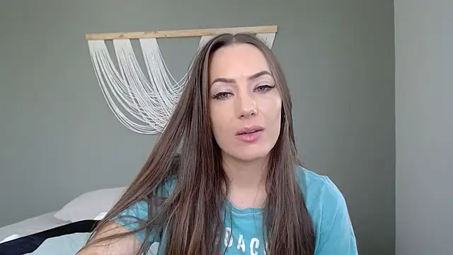 sireneyesonly online show from April 10, 8:13 pm