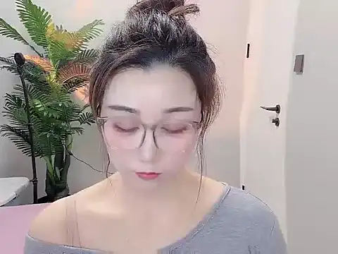 Snapshot of Yunxi- chatting on April 17, 1:41 am Yunxi- online show from April 17, 1:41 am