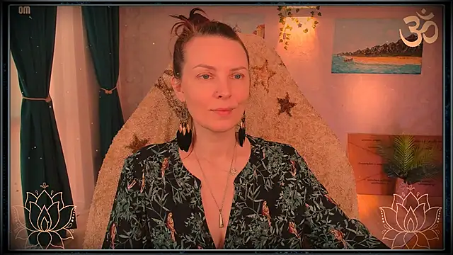 Snapshot of LanaRadiance chatting on July 18, 2:21 pm LanaRadiance online show from July 18, 2:21 pm