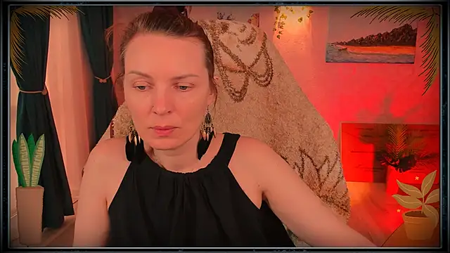 Snapshot of LanaRadiance chatting on July 25, 3:42 pm LanaRadiance online show from July 25, 3:42 pm